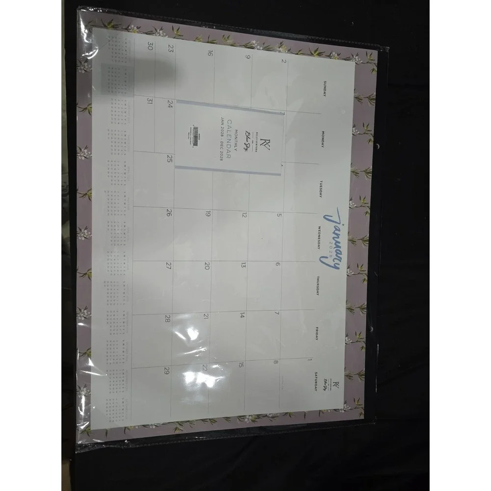 Kelly‎ Ventura Monthly Desk Calendar 2028
